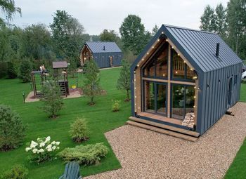 База отдыха на береговой линии / 4 дома 