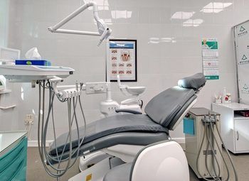 Фото 3 Стоматологическая клиника в ЦАО, с клиентской базой и штатом врачей
