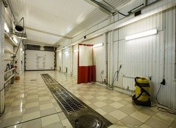 Фото 2 Автомойка на 3 поста с низкой арендой и зданием в собственность