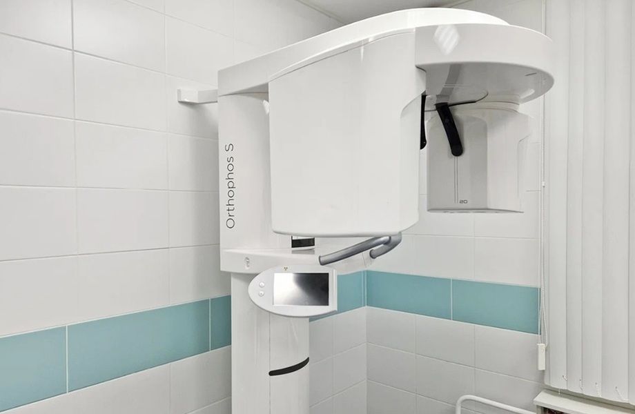 Фото 1 Стоматология с низкой арендной ставкой и наработанной базой клиентов