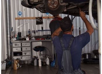 Фото 3 Автосервис/договора с таксопарками/4 подъемника