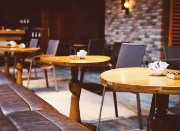 Кафе с лофт пространством и караоке