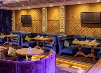 Кафе с лофт пространством и караоке