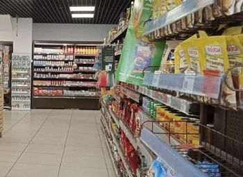Продуктовый магазин в центре города / Алкогольная лицензия