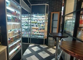 Фото Прибыльный табачный магазин с низкой арендой / более 10 лет работы