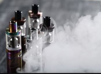 Вейп шоп с собственным брендом в центре города