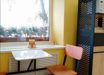 Пекарня в продуктовом магазине / Спальный район / Большой трафик