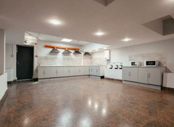 Хостел на 170 мест / нежилой фонд 