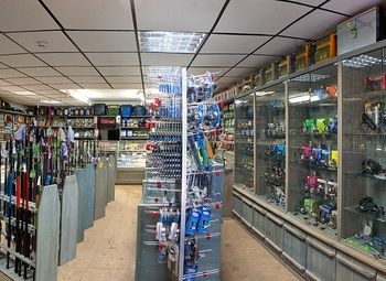 Фото Рыболовный магазин в проходимом месте