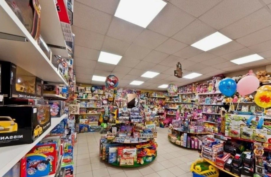 Фото 3 Магазин игрушек из сети с интернет магазином и большой клиенской базой