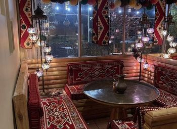 Кафе восточной кухни Чайхана на большом трафике 