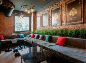 Кафе, бар, кальянная в самой топовой локации СПб/Персонал готов остать