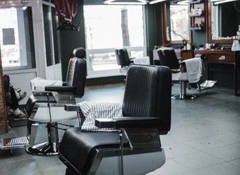 Фото 2 Барбершоп в южной части города/ 3 кресла