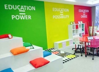 Детский центр иностранных языков в густонаселенном районе