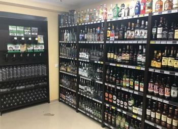 Продуктовый в девяткино/ алкогольный магазин