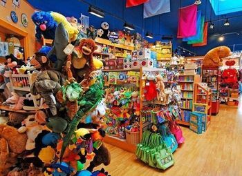 Магазин детских игрушек
