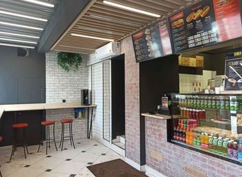 Кафе-шаверма / современный ремонт 