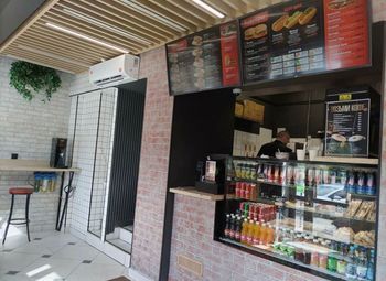 Кафе-шаверма / современный ремонт 