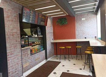 Кафе-шаверма / современный ремонт 
