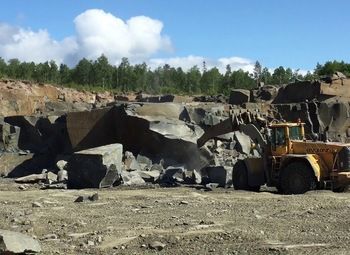 Гранитный карьер 