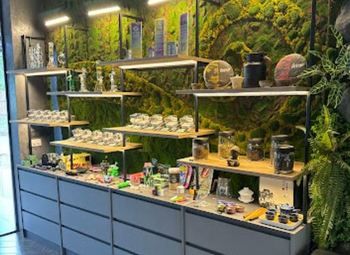 Два ресторана - кофейни, в центре Пхукета