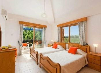 Отель 4 звезды 13 номеров/ Сочи/ 50% доли