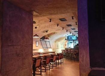 Гастробар с алкогольной лицензией / Договор на ежедневное питание