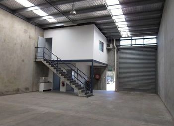 Оборудованный автосервис с малярным цехом