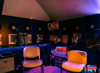 Студия звукозаписи в центре города