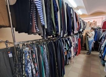 Фото 2 Магазин аксессуаров и одежды