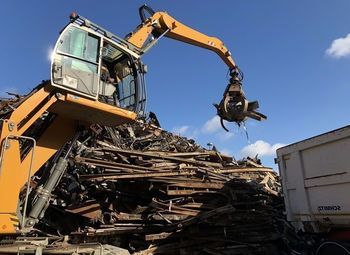 Фото Металлобаза с приемкой лома и автомобильными весами.