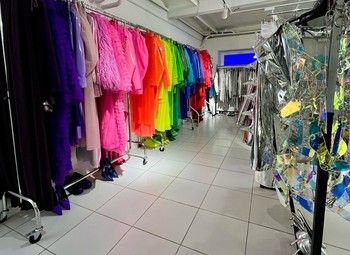 Фото 3 Шоу-рум со швейным ателье в центре