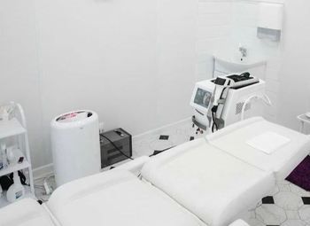 Студия косметологии, массажа и лазерной эпиляции / Центр города