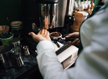 Кофейня витражные окна