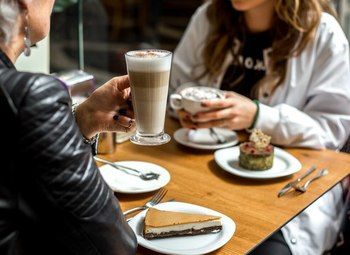 Кофейня витражные окна