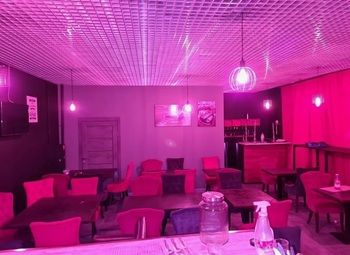 Сеть из 2-х лаундж баров с высоким трафиком