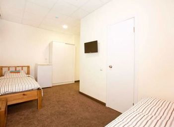 Гостиница на 4 номера с баром и залом для мероприятий