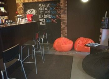 Фото Сеть Vape Shop-bar из трёх магазинов / Товарный остаток