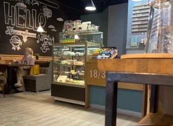 Фото 2 Кофейня у метро / Высокий пешеходный трафик