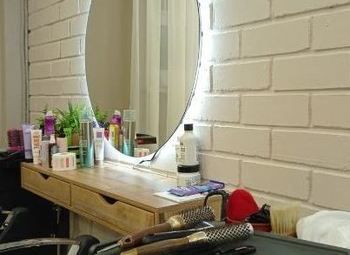 Салон красоты с панорамными окнами на севере