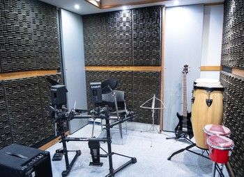 Известная школа вокала в центре