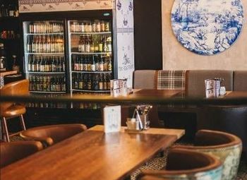 Бар на юго-западе в густонаселённом районе / Более 100 сортов 