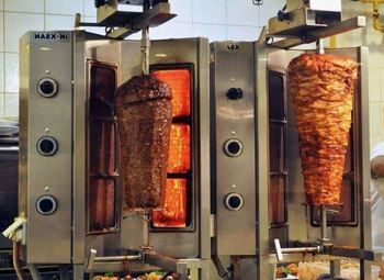 Раскрученная шаверма на фудкорте / Высокий трафик