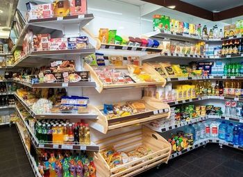 Фото 3 Магазин продуктовый с большой проходимостью