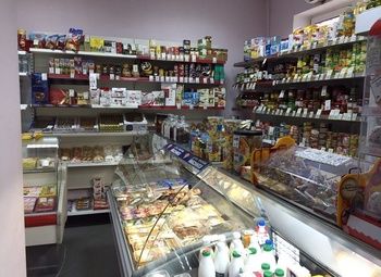 Фото Магазин продуктовый с большой проходимостью