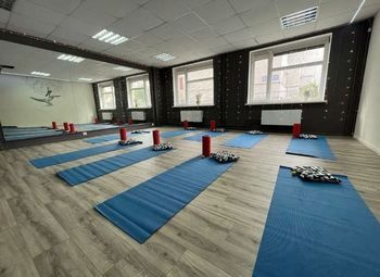 Студия Йоги и массажа в ЖК комфорт-класса / Постоянная занятость