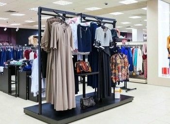 Фото 2 Магазин одежды с большой базой клиентов