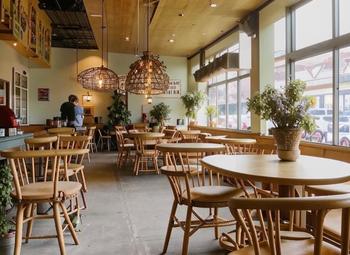 Фото 2 Известное кафе в центре/постоянные гости