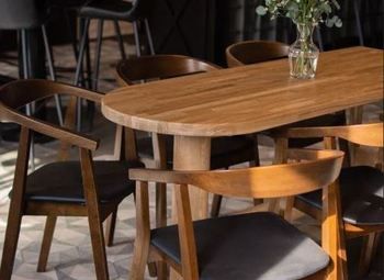 Паб в современном жилом комплексе.