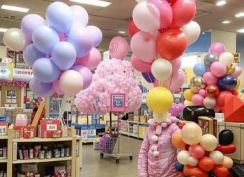 Фото 3 Островок с товарами для праздника